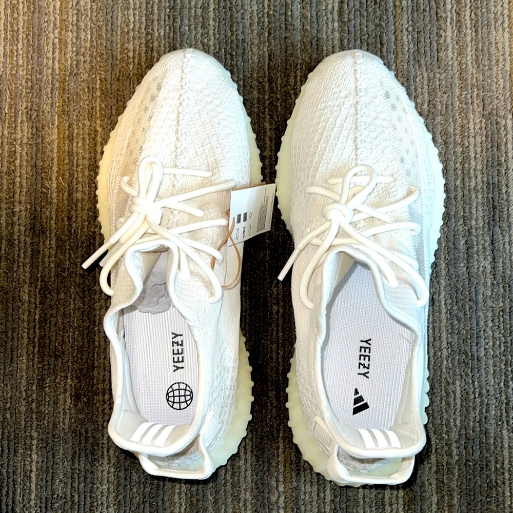 Adidas Yeezy 350 V2 Bone. Size US 11.5.